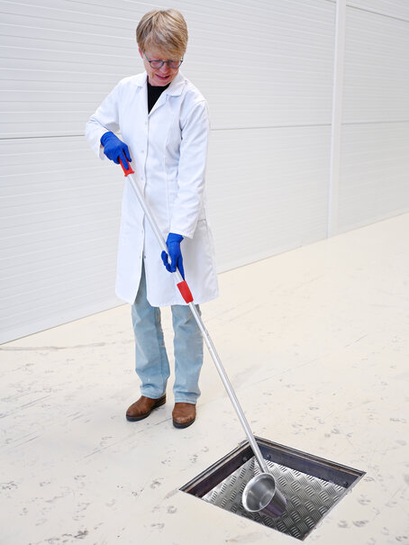 Stainless steel beaker, extended