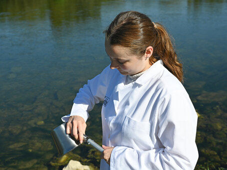 Stainless steel beaker